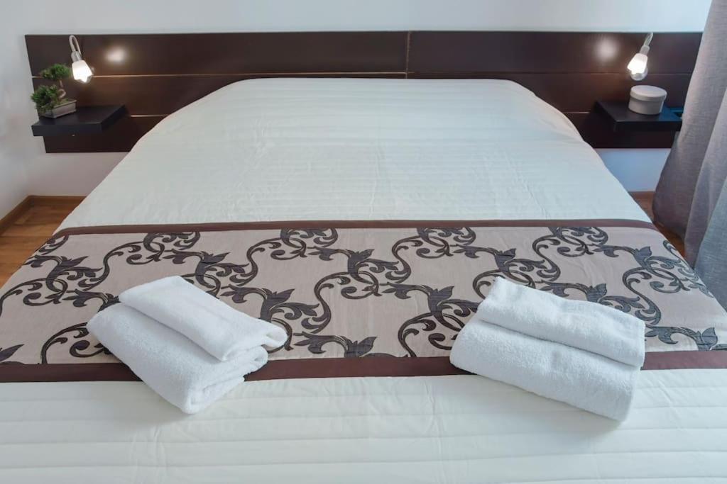 Dlouha Apartment 2Bd Прага Екстериор снимка